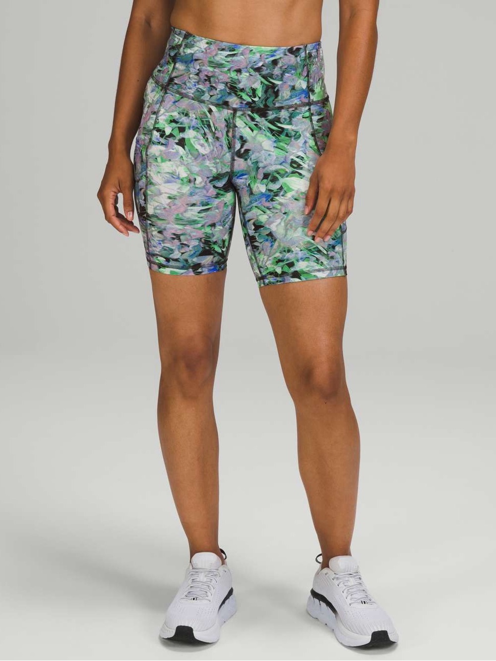 Lululemon Shorts Women's Fast Free High Rise HR 8" Rapid Flourish Multi SIZE 6